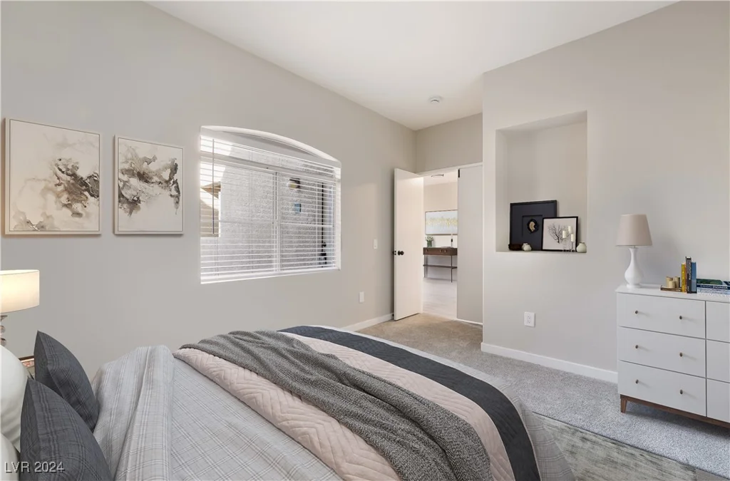 5415 Harmon, Las Vegas, NV 89103