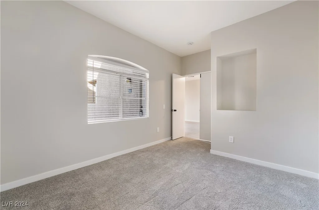 5415 Harmon, Las Vegas, NV 89103