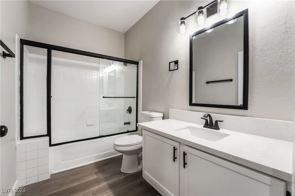 5415 Harmon, Las Vegas, NV 89103