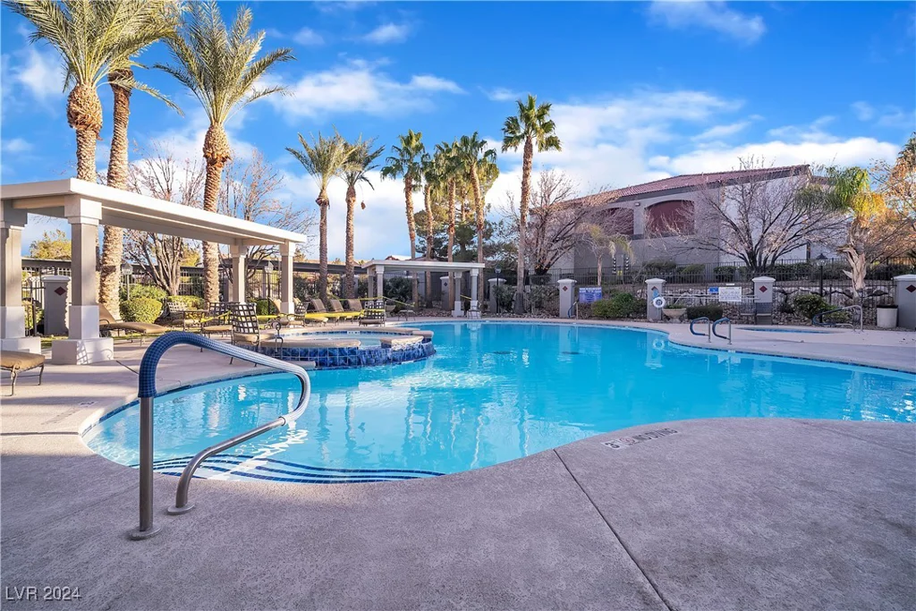 950 Seven Hills, Henderson, NV 89052