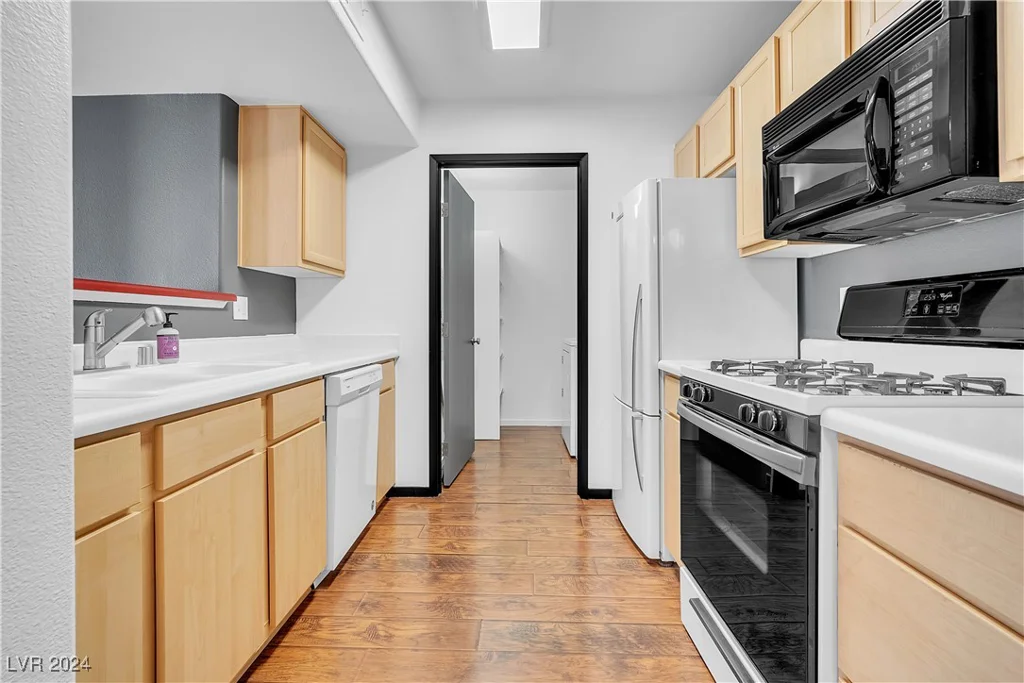 950 Seven Hills, Henderson, NV 89052
