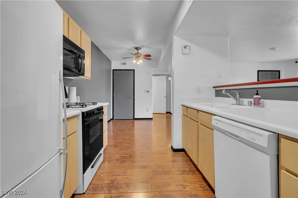 950 Seven Hills, Henderson, NV 89052