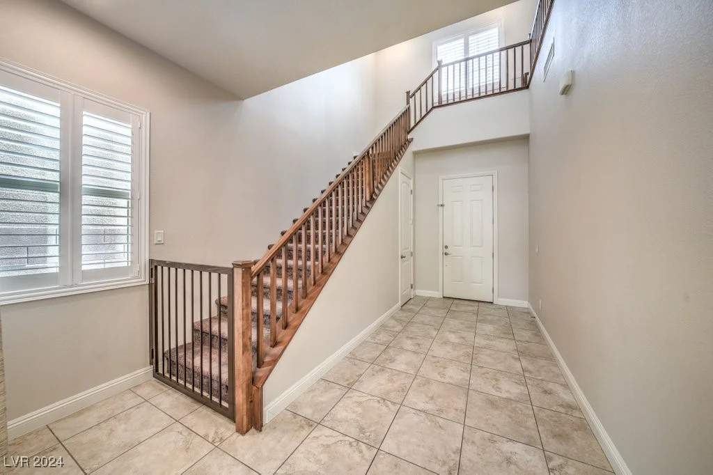 90 Einstein Ridge, Las Vegas, NV 89183