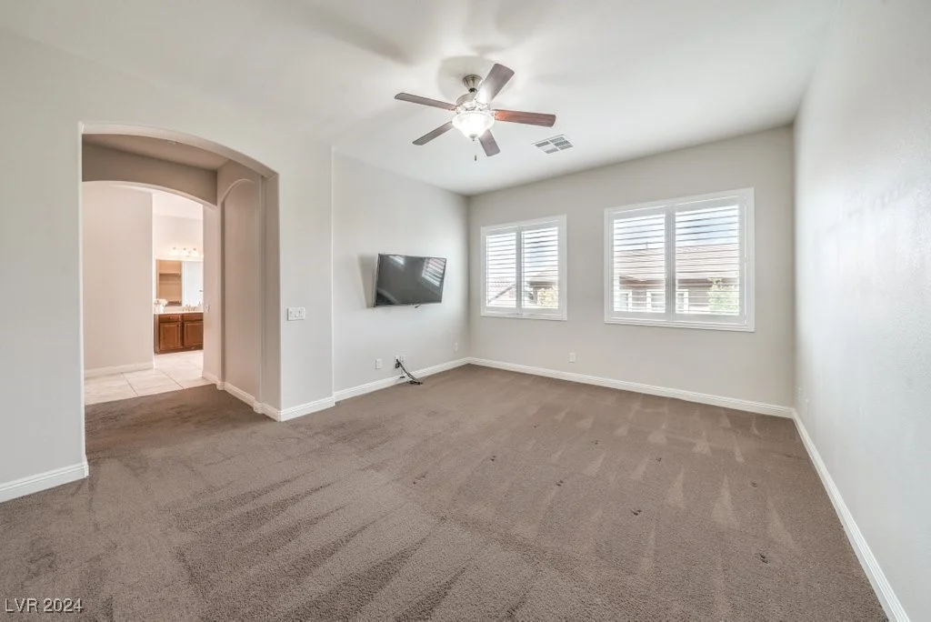 90 Einstein Ridge, Las Vegas, NV 89183