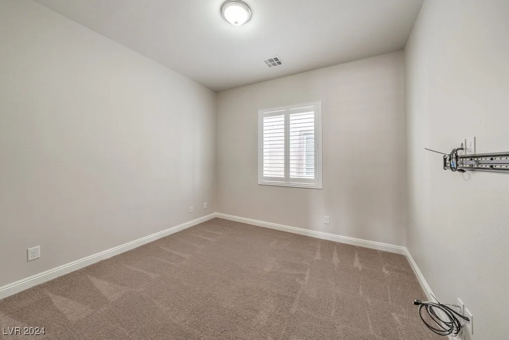 90 Einstein Ridge, Las Vegas, NV 89183