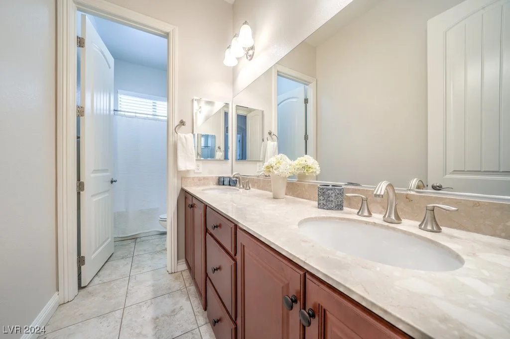 90 Einstein Ridge, Las Vegas, NV 89183
