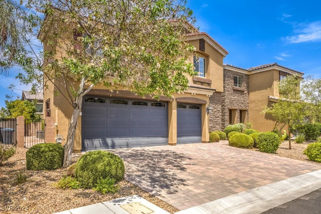 90 Einstein Ridge, Las Vegas, NV 89183