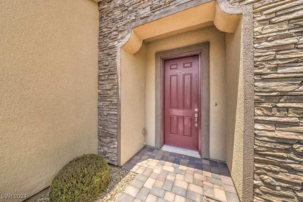 90 Einstein Ridge, Las Vegas, NV 89183