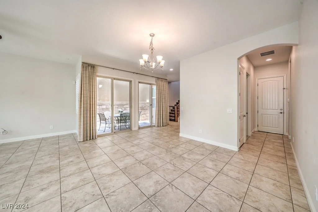 90 Einstein Ridge, Las Vegas, NV 89183