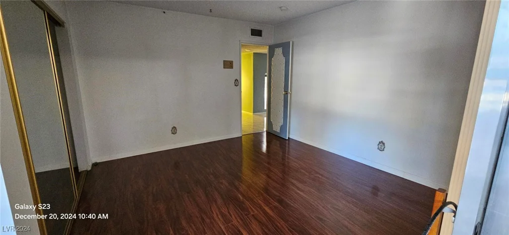 2504 Llewellyn, Las Vegas, NV 89102