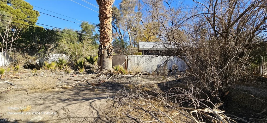 2504 Llewellyn, Las Vegas, NV 89102