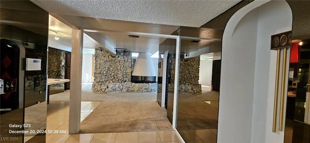 2504 Llewellyn, Las Vegas, NV 89102