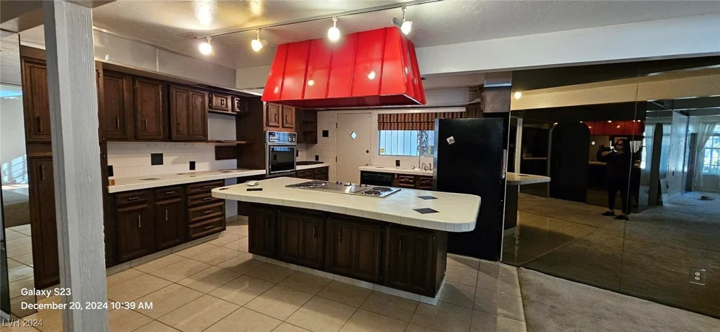 2504 Llewellyn, Las Vegas, NV 89102