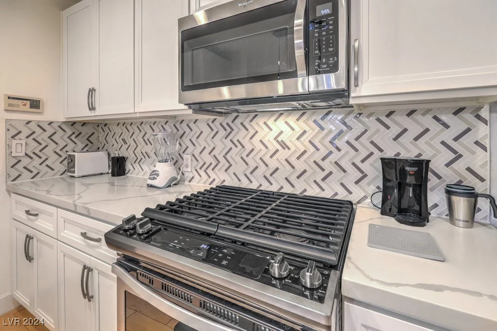 8452 Boseck, Las Vegas, NV 89145