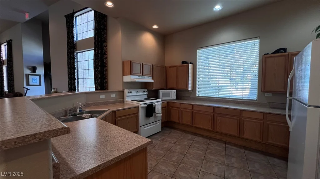 2020 Rancho Lake Drive, Las Vegas, NV 89108