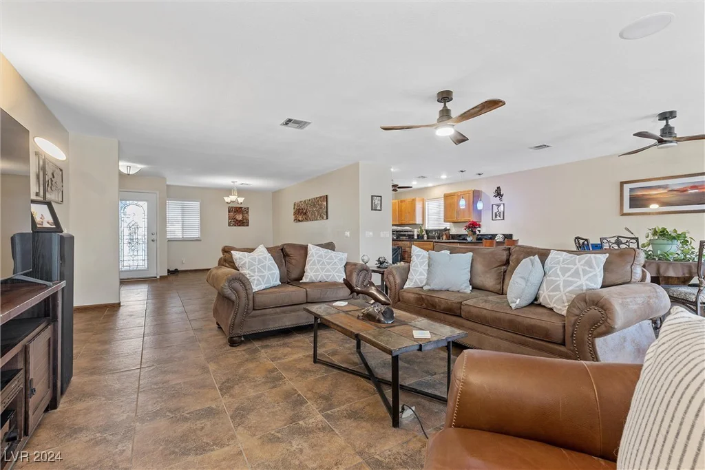 4767 Del Sueno, Las Vegas, NV 89120