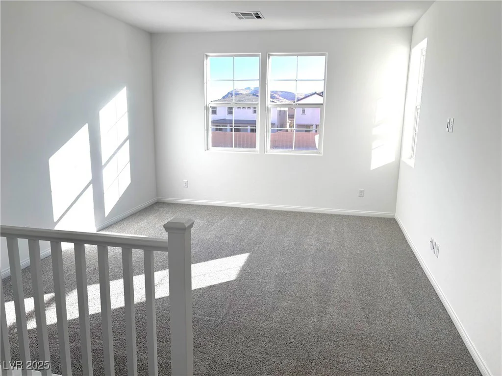 9922 Angel Valley, Las Vegas, NV 89178