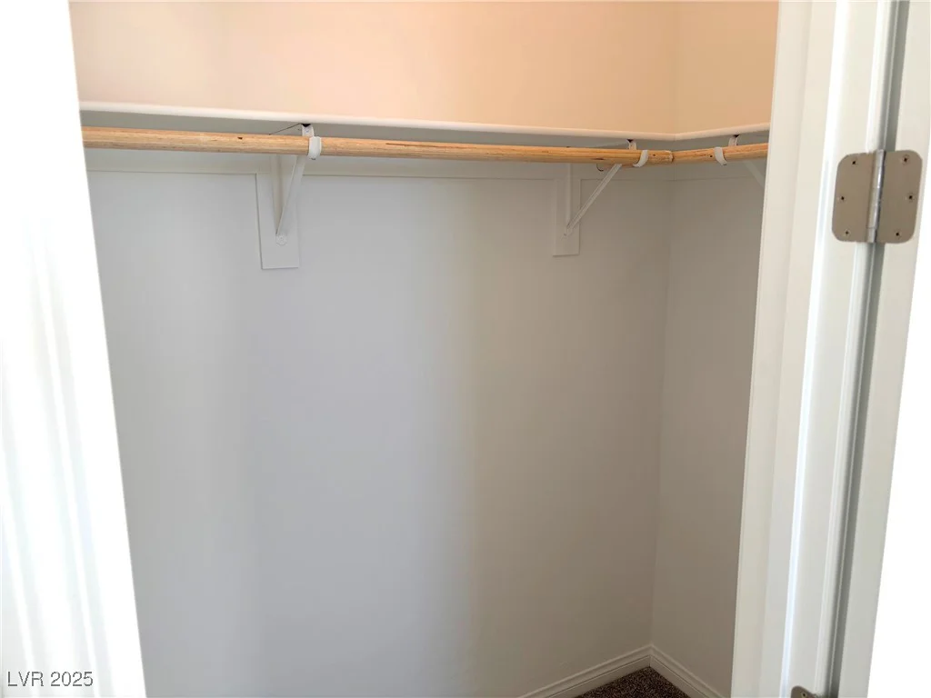 9922 Angel Valley, Las Vegas, NV 89178
