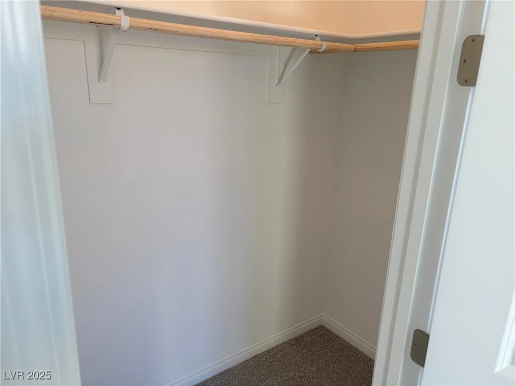 9922 Angel Valley, Las Vegas, NV 89178