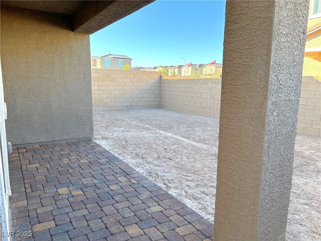 9922 Angel Valley, Las Vegas, NV 89178