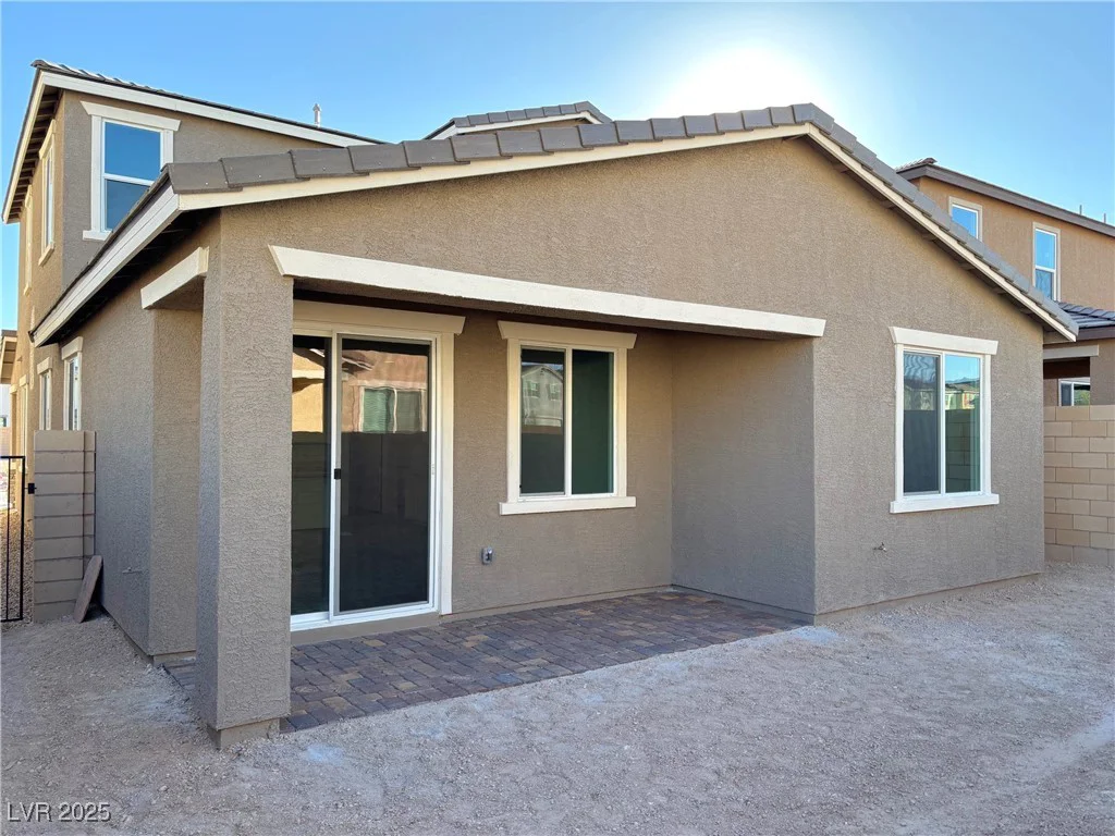 9922 Angel Valley, Las Vegas, NV 89178