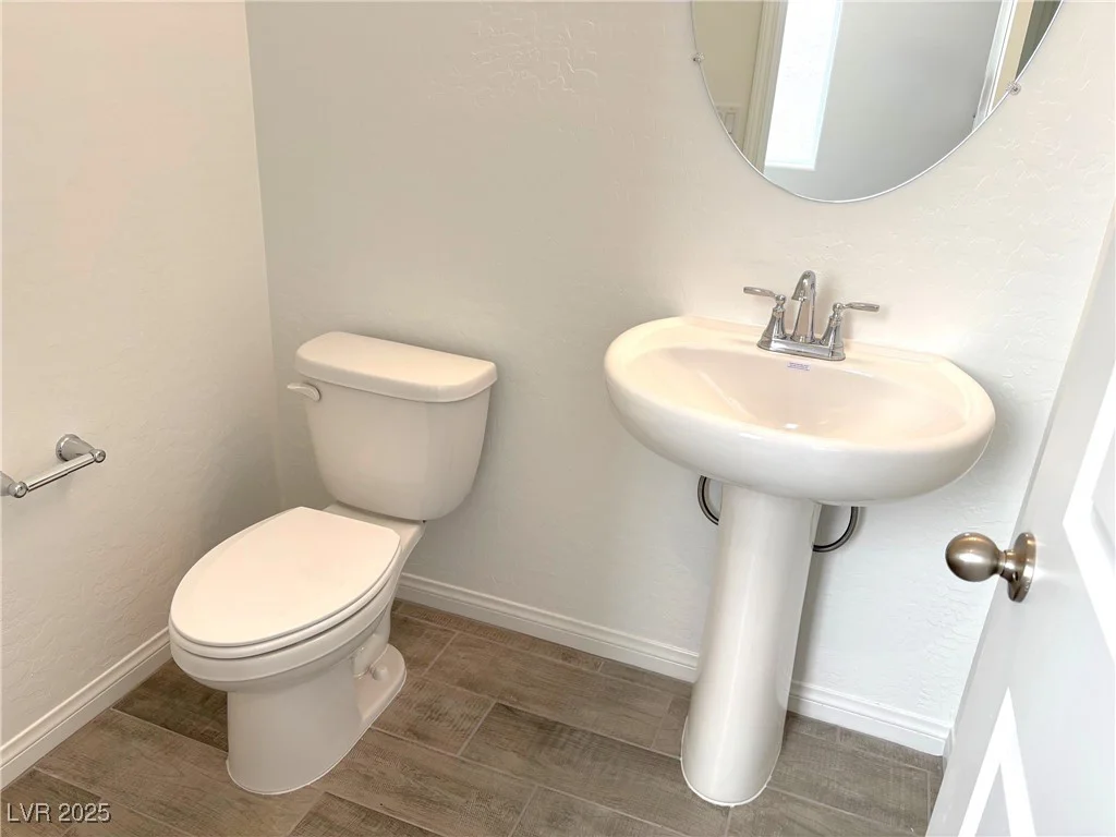 9922 Angel Valley, Las Vegas, NV 89178