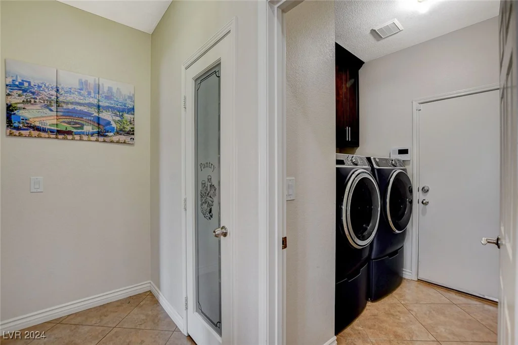 5902 Spinnaker Point, Las Vegas, NV 89110