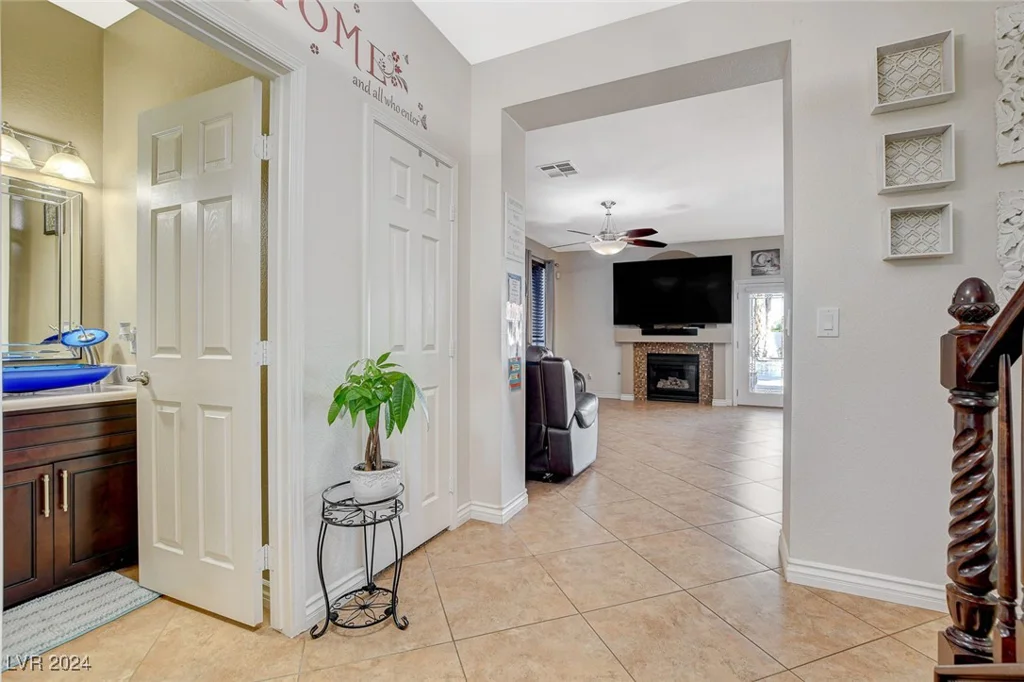 5902 Spinnaker Point, Las Vegas, NV 89110
