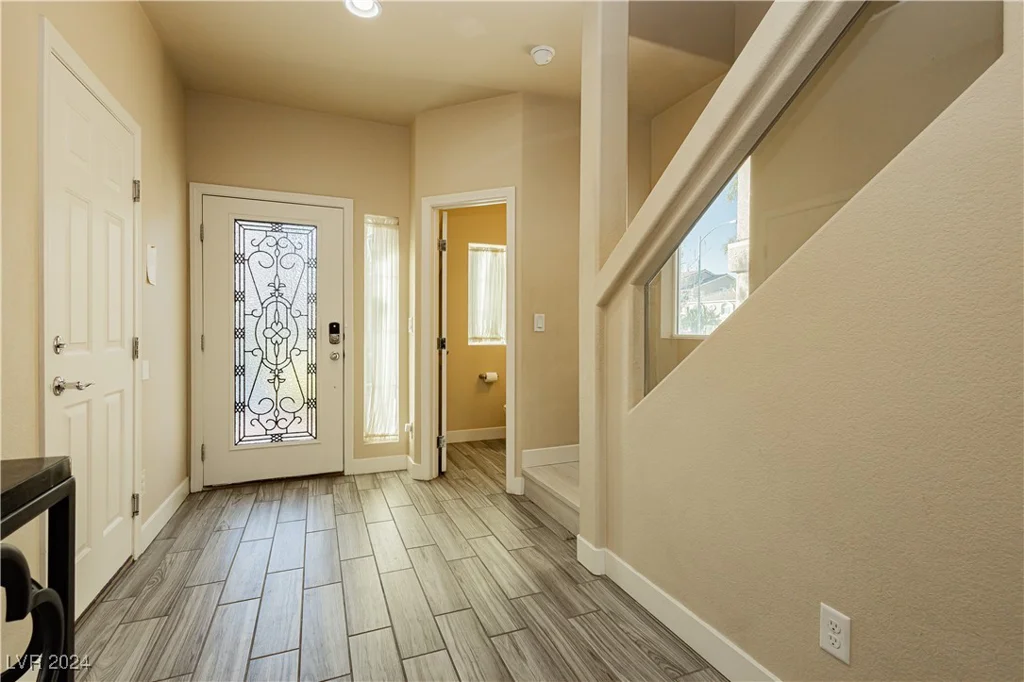 7232 Sierra Moon, Las Vegas, NV 89118