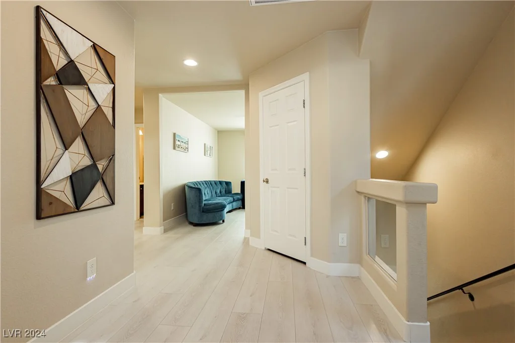7232 Sierra Moon, Las Vegas, NV 89118
