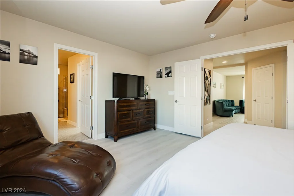 7232 Sierra Moon, Las Vegas, NV 89118