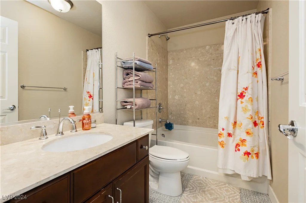 7232 Sierra Moon, Las Vegas, NV 89118
