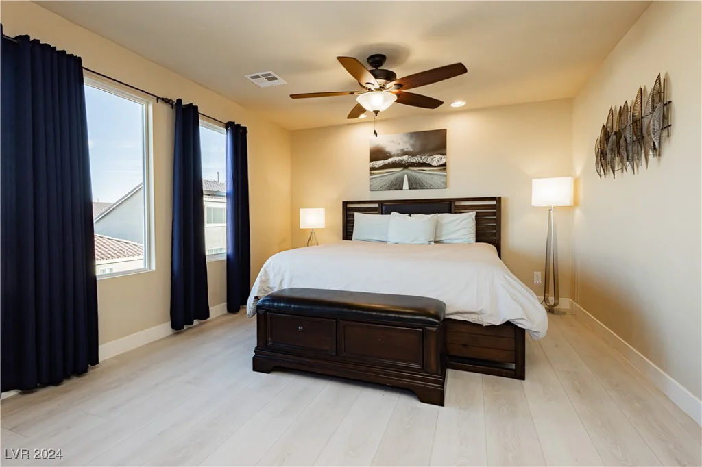 7232 Sierra Moon, Las Vegas, NV 89118