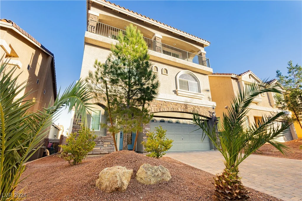 7232 Sierra Moon, Las Vegas, NV 89118