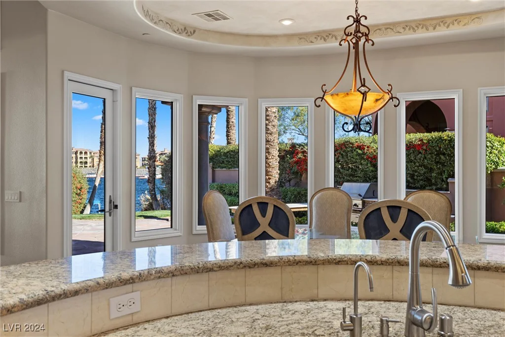 6 Via Mira Monte, Henderson, NV 89011