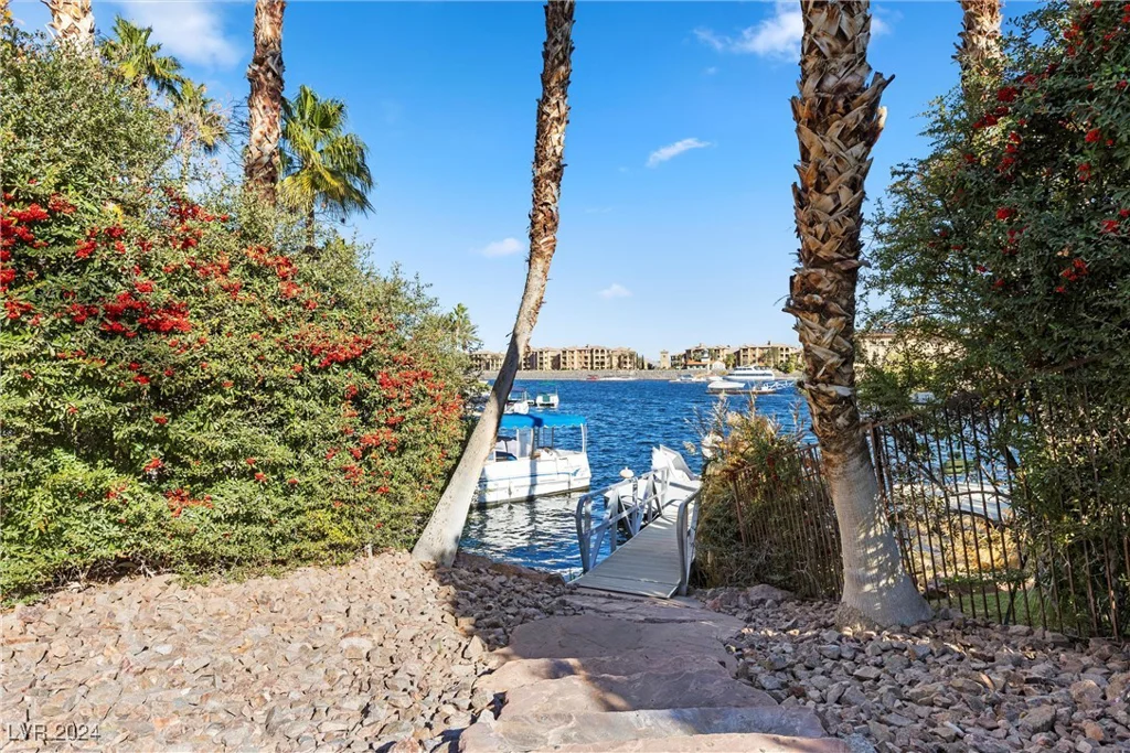 6 Via Mira Monte, Henderson, NV 89011
