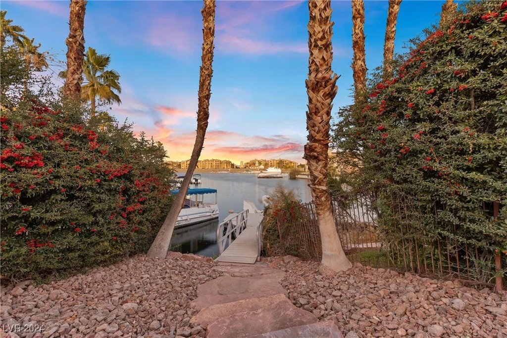 6 Via Mira Monte, Henderson, NV 89011