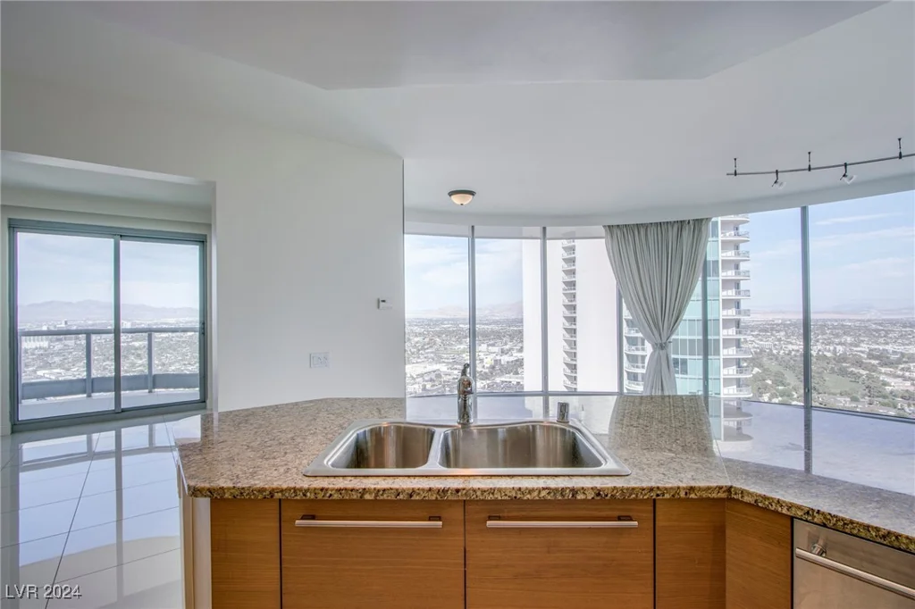 222 Karen, Las Vegas, NV 89109
