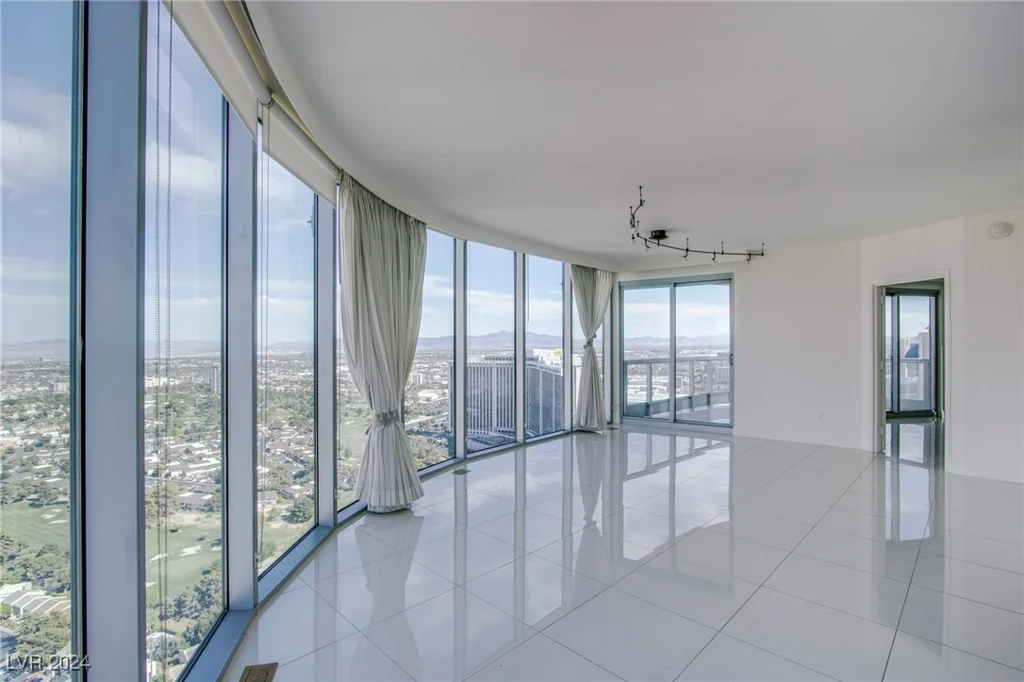 222 Karen, Las Vegas, NV 89109