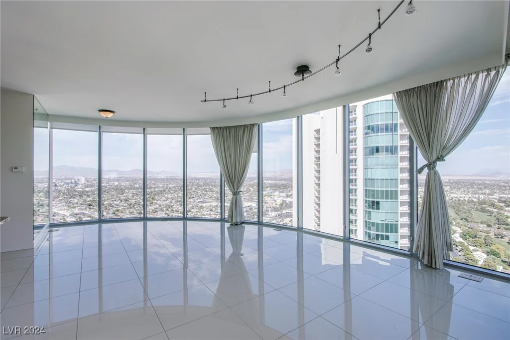222 Karen, Las Vegas, NV 89109