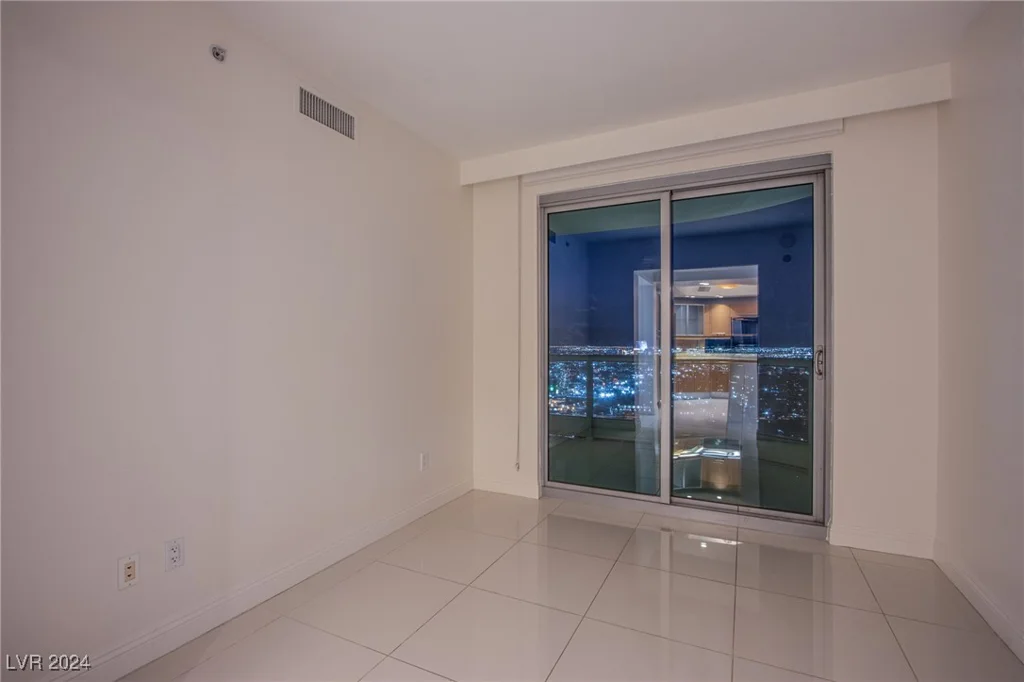 222 Karen, Las Vegas, NV 89109