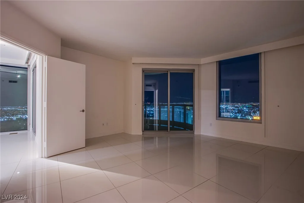 222 Karen, Las Vegas, NV 89109