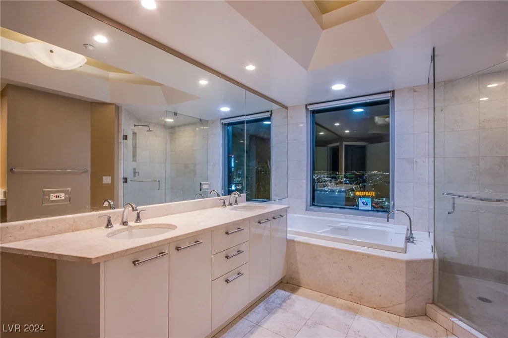222 Karen, Las Vegas, NV 89109