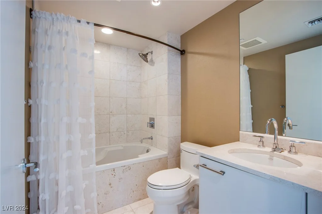 222 Karen, Las Vegas, NV 89109