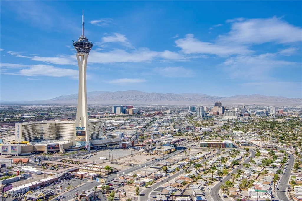 222 Karen, Las Vegas, NV 89109