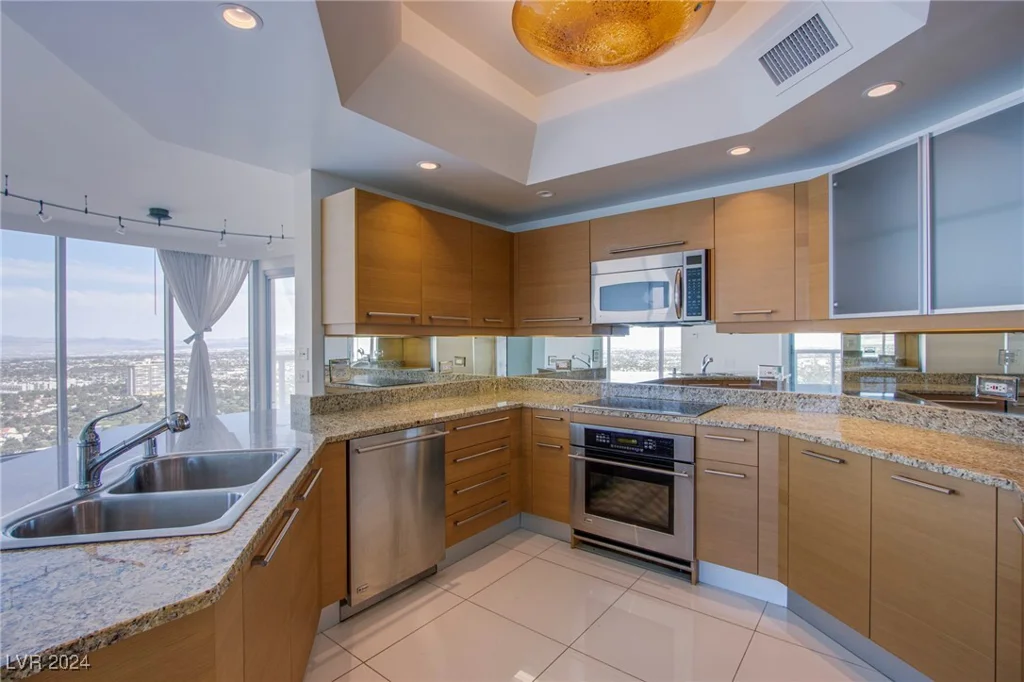 222 Karen, Las Vegas, NV 89109