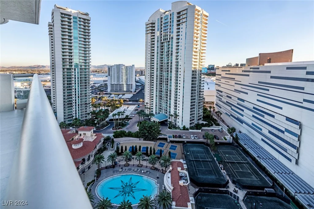 2747 Paradise, Las Vegas, NV 89109