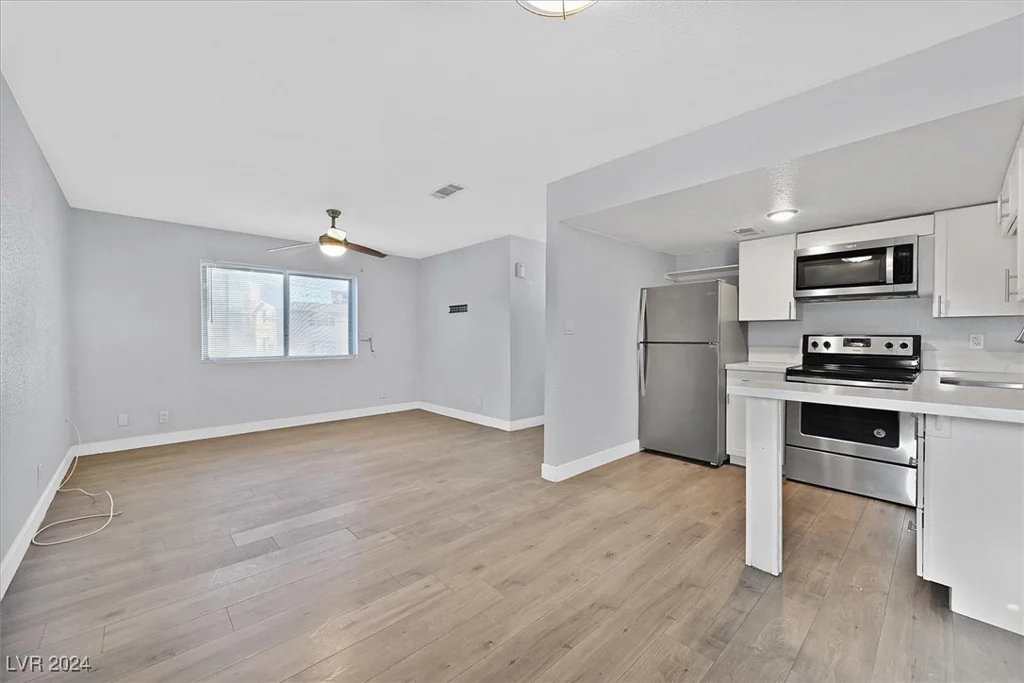 3801 Daisy, Las Vegas, NV 89119