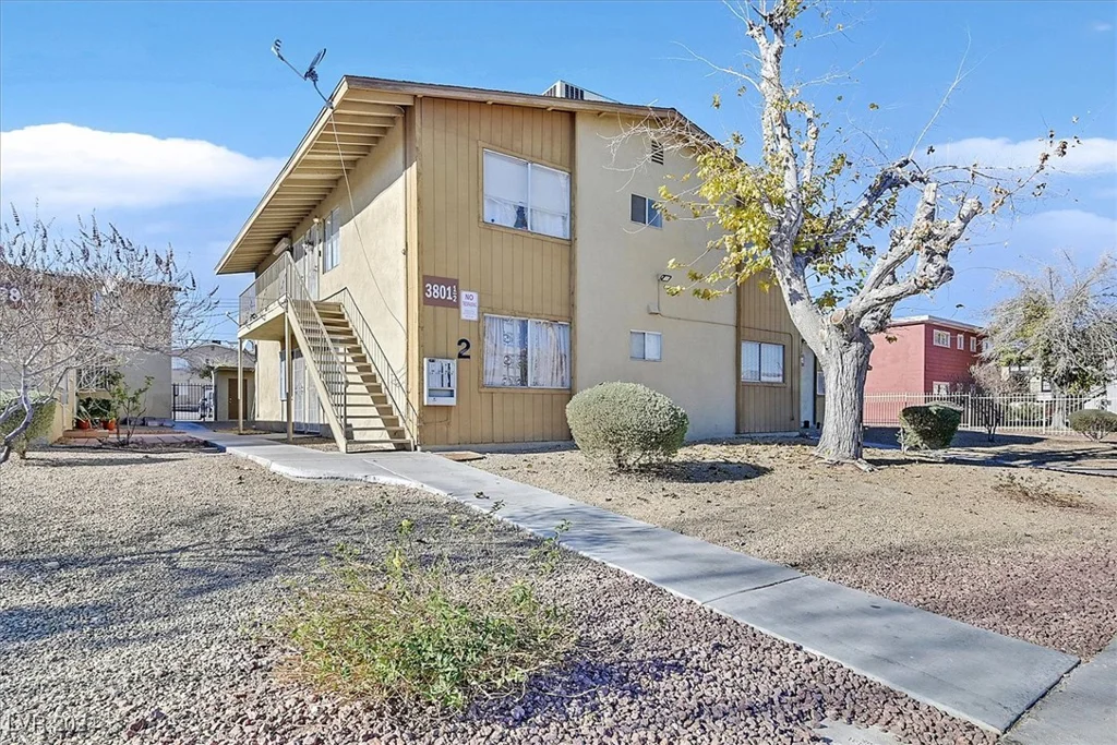 3801 Daisy, Las Vegas, NV 89119
