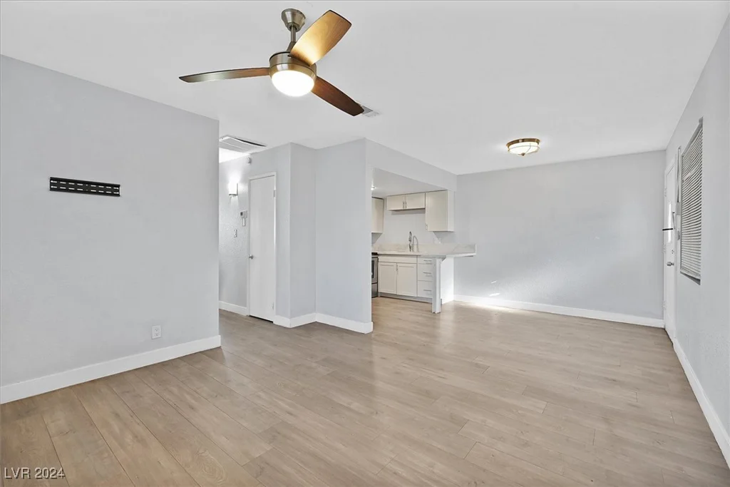 3801 Daisy, Las Vegas, NV 89119